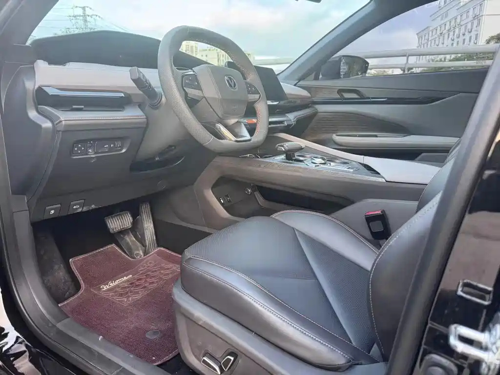 CHANGAN UNI-V 2023