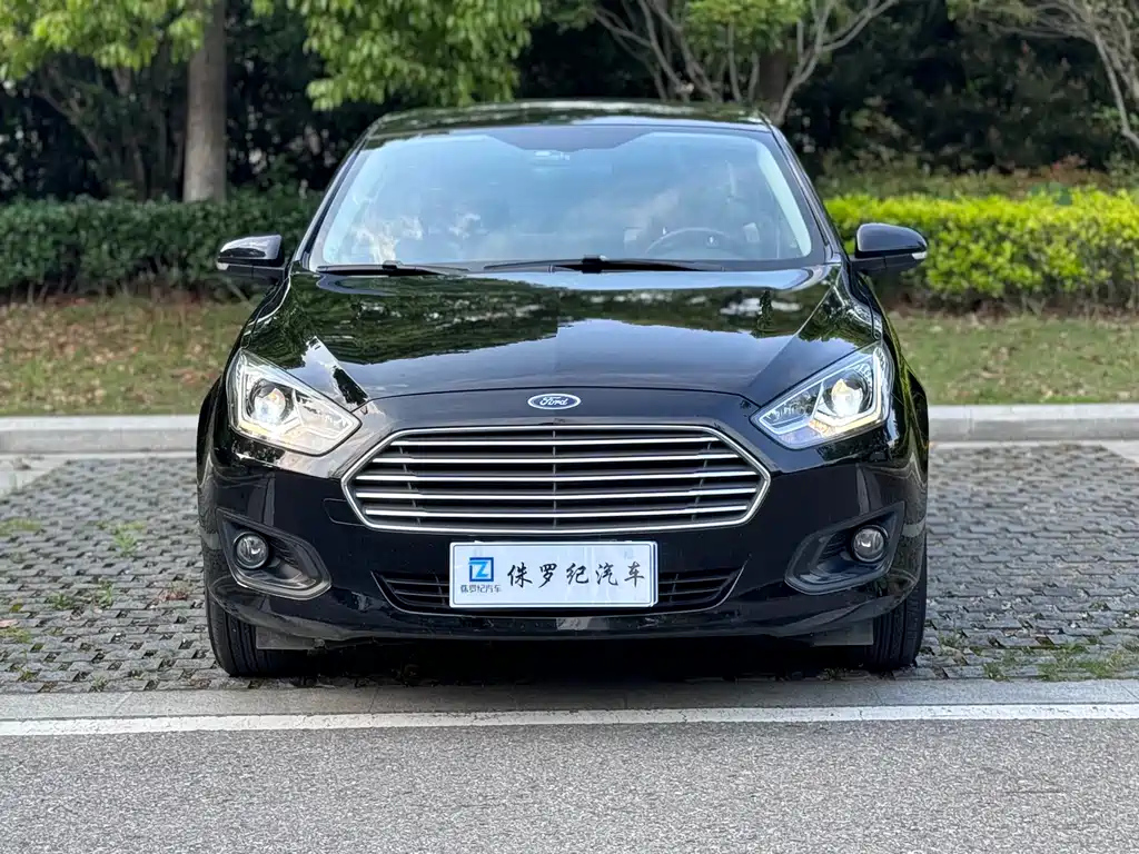 FORD ESCORT 2016