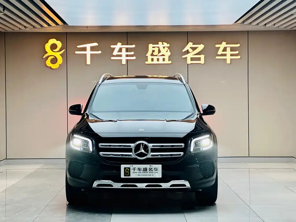 MERCEDES BENZ GLB 2023