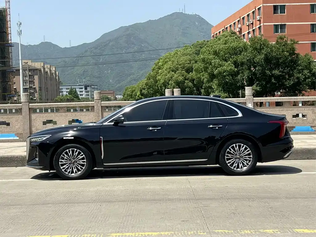 HONGQI H5 2024