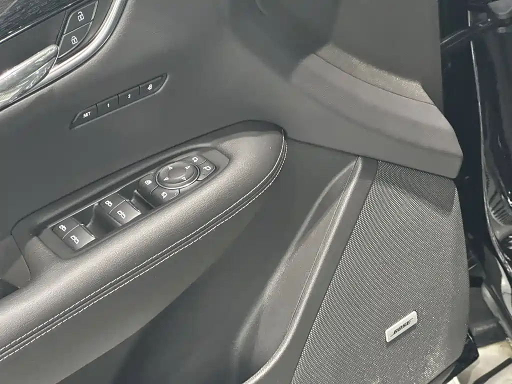 CADILLAC XT5 2022
