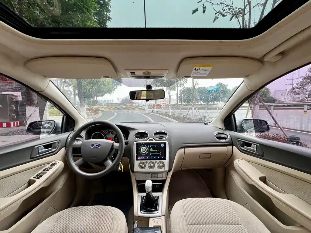 FORD FOCUS 2011