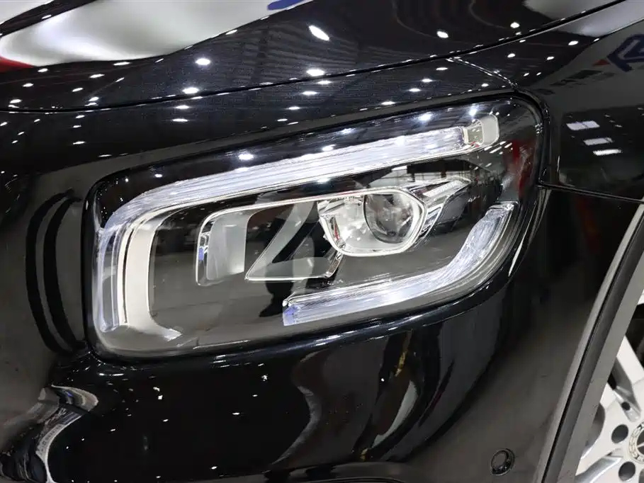 MERCEDES BENZ GLB 2022