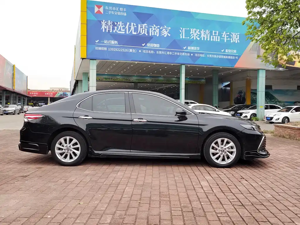 TOYOTA CAMRY 2021