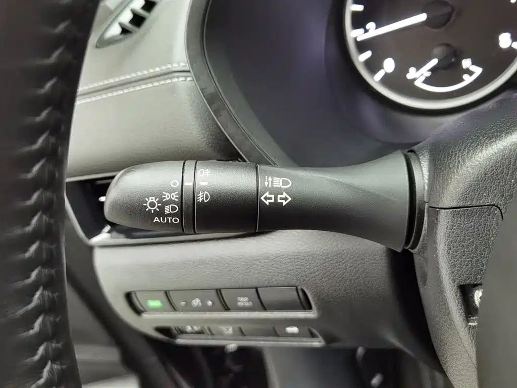 NISSAN SYLPHY 2020