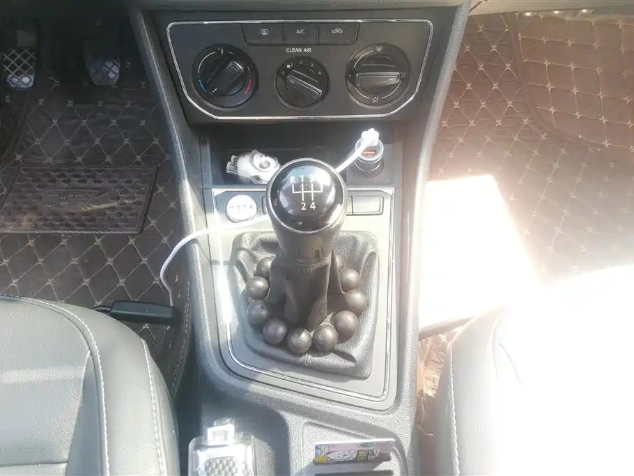 VOLKSWAGEN LAVIDA 2017