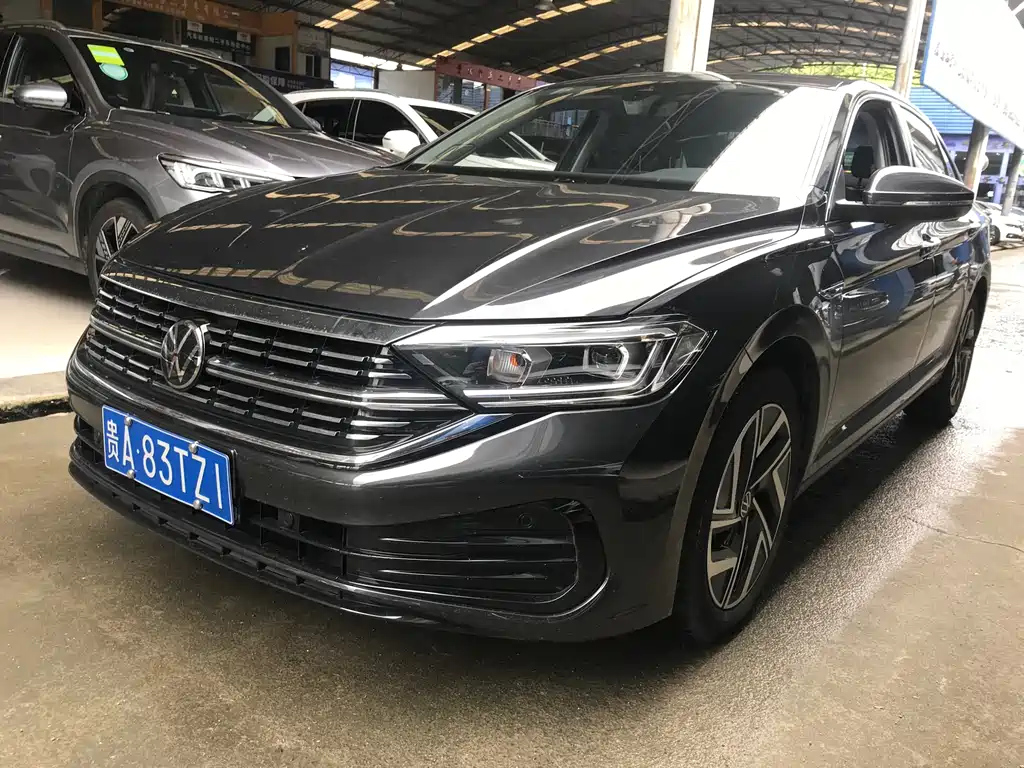 VOLKSWAGEN SAGITAR 2023