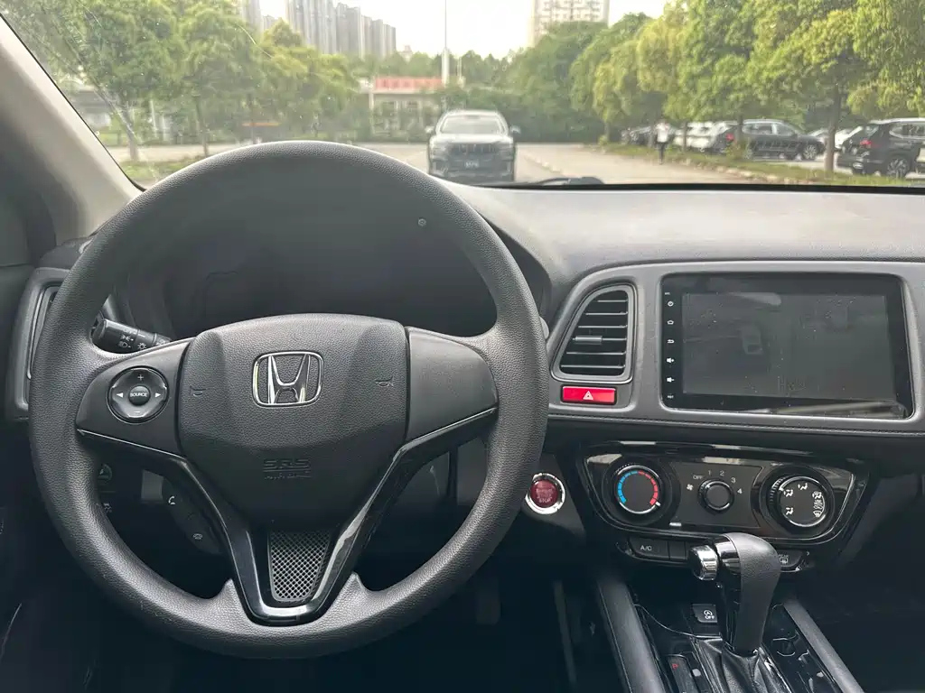 HONDA VEZEL 2016