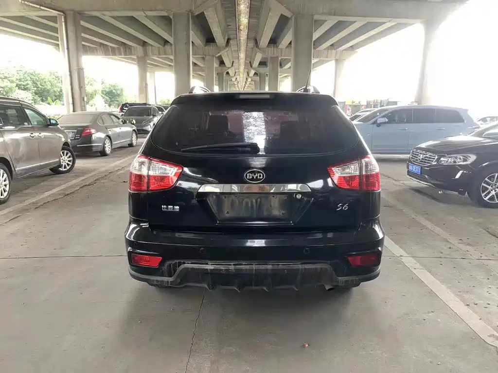 BYD S6 2013