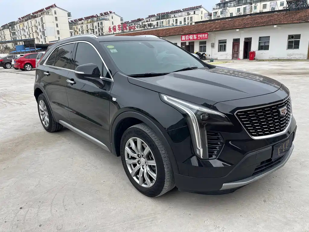 CADILLAC XT4 2021
