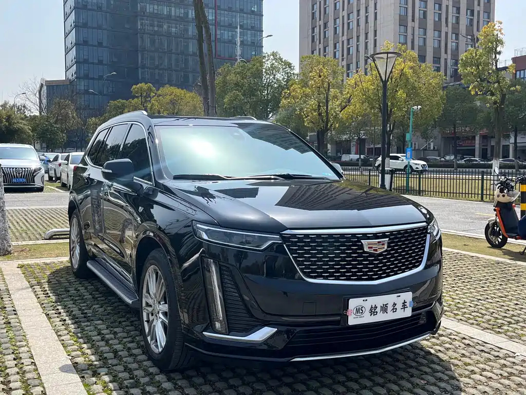 CADILLAC XT6 2021