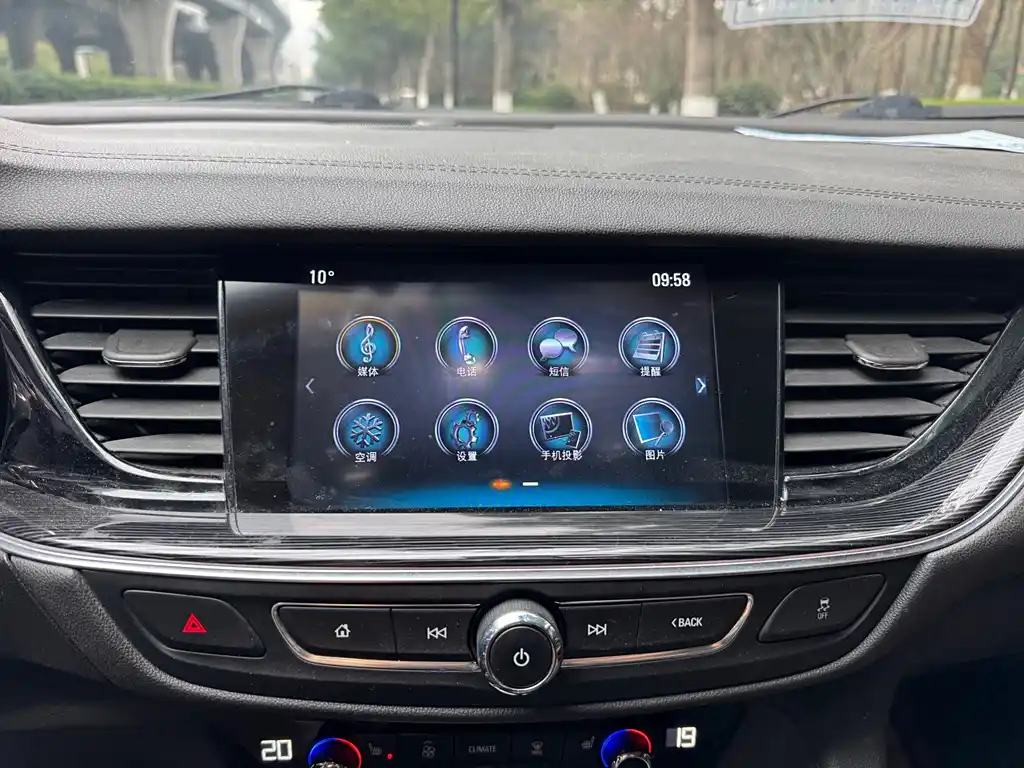 BUICK REGAL 2019