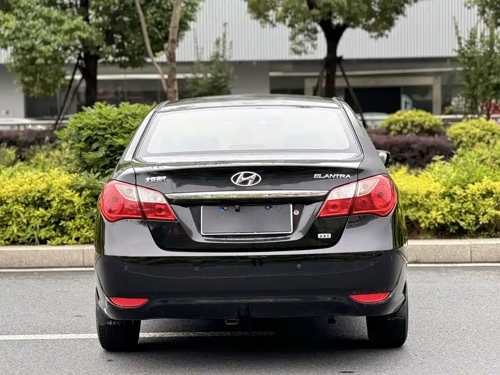 HYUNDAI CELESTA 2013