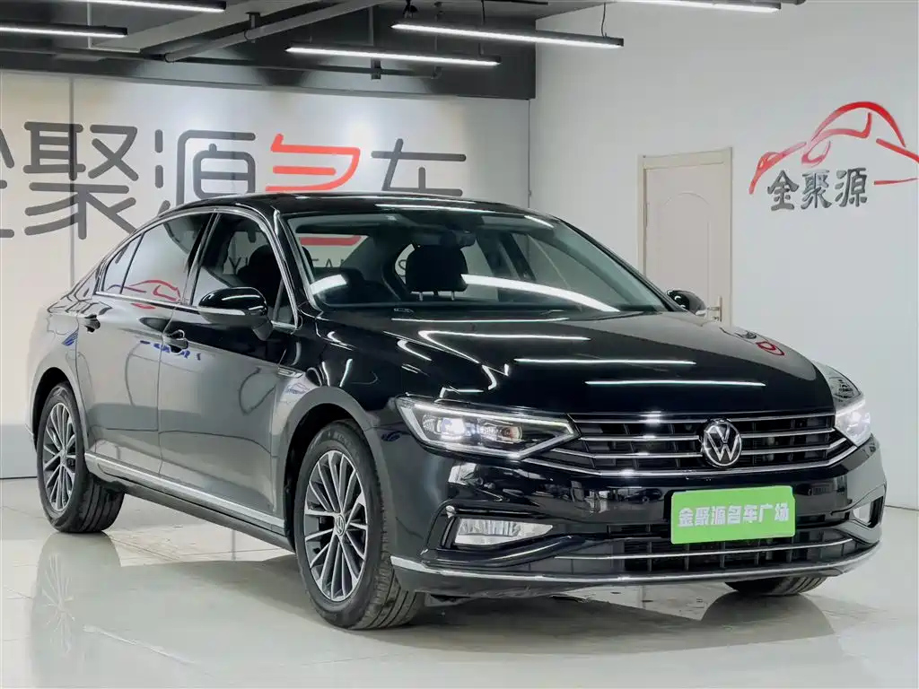 VOLKSWAGEN MAGOTAN 2021