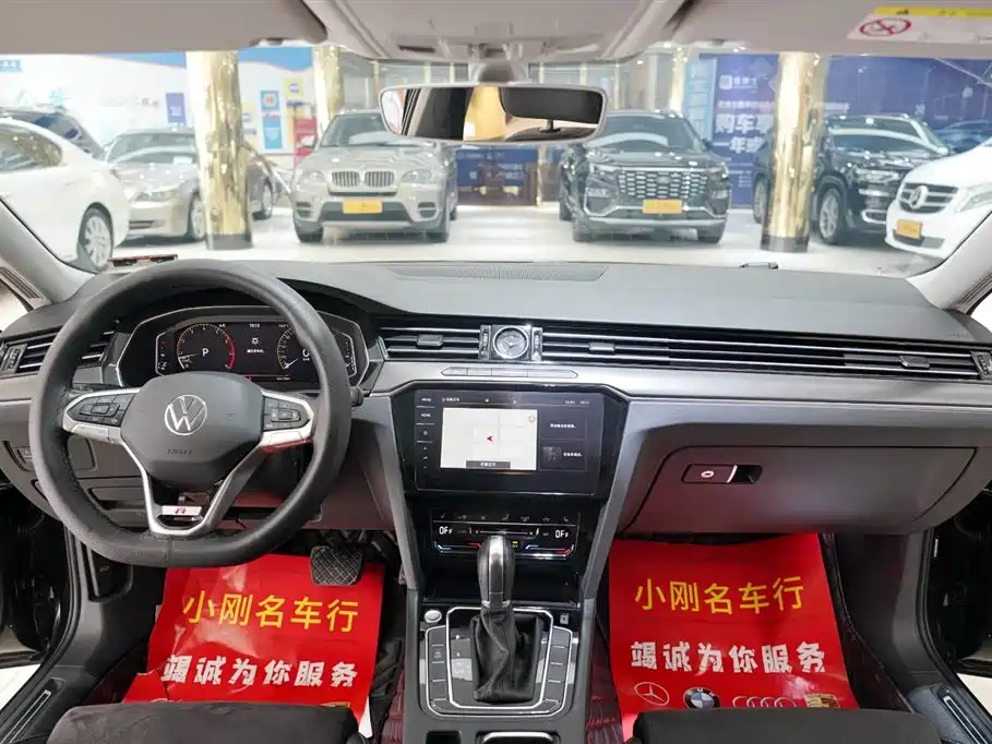 VOLKSWAGEN MAGOTAN 2022