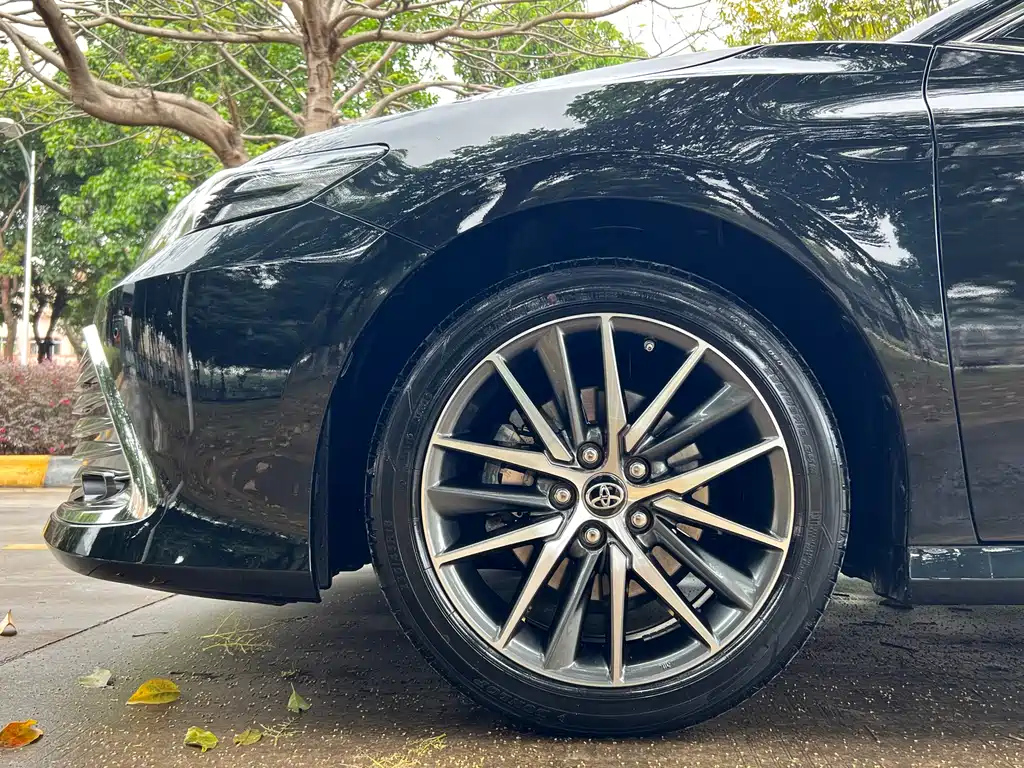 TOYOTA CAMRY 2021