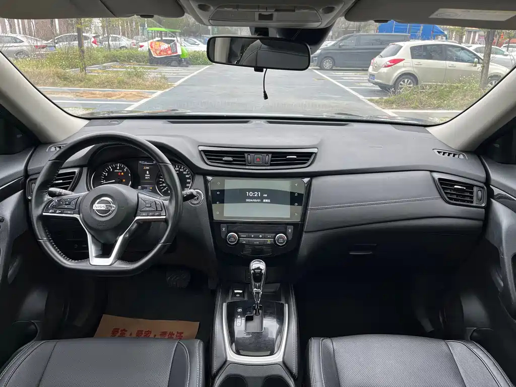 NISSAN X-TRAIL 2019