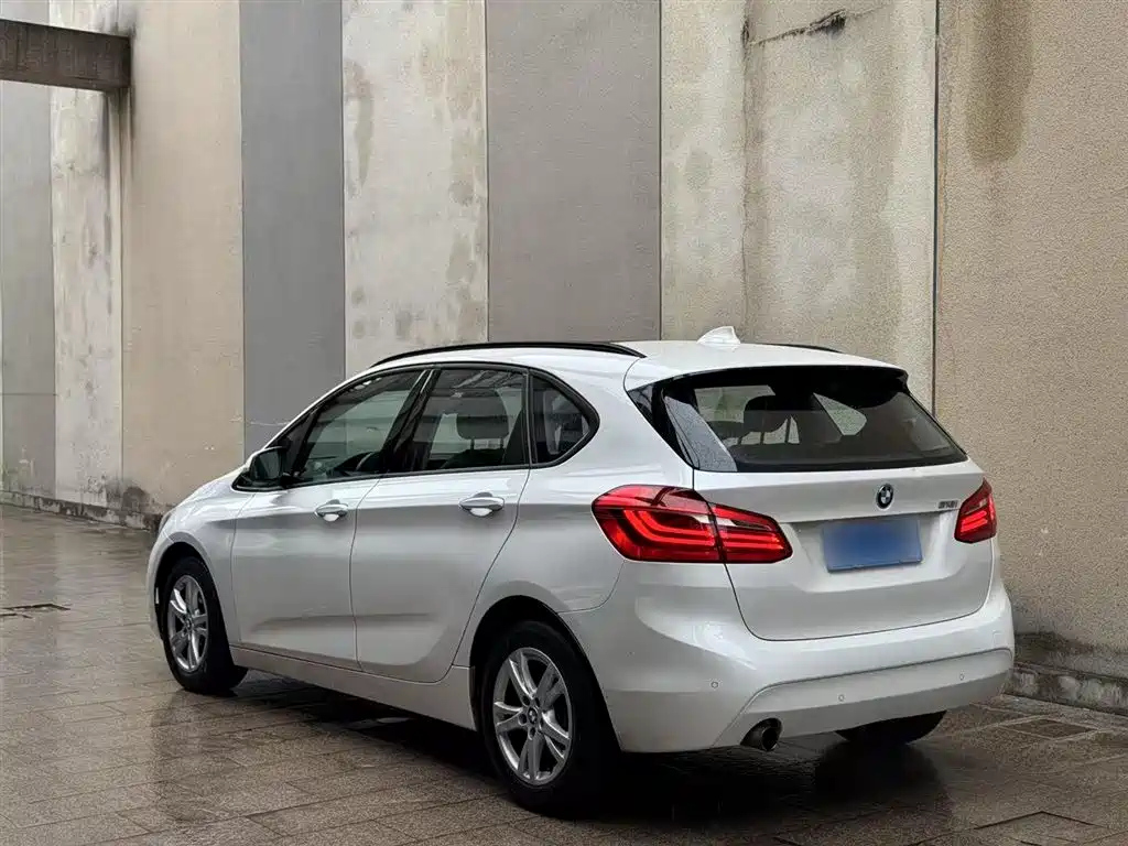 BMW 2-SERIES STATION WAGON 2016