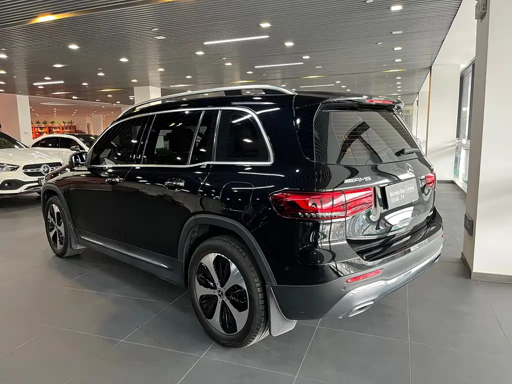 MERCEDES BENZ GLB 2021