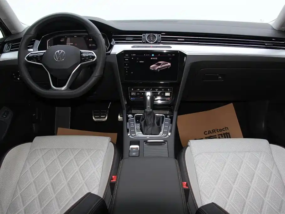 VOLKSWAGEN MAGOTAN 2023