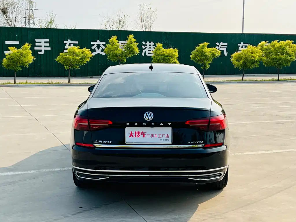 VOLKSWAGEN PASSAT 2020