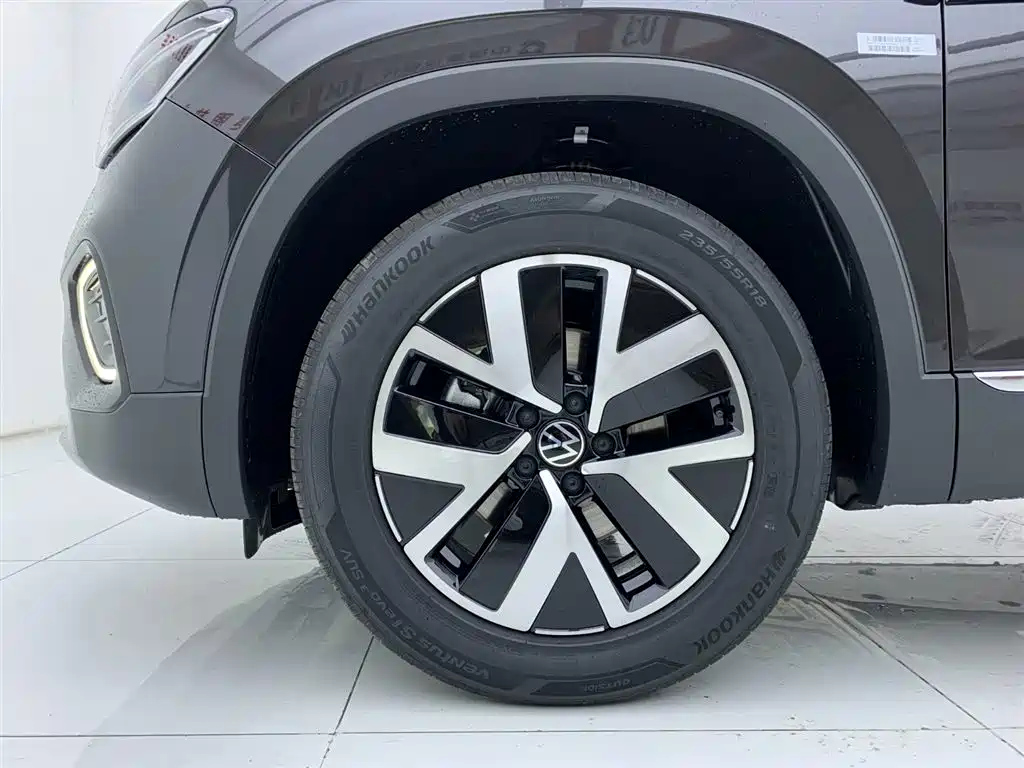 VOLKSWAGEN TAYRON 2024