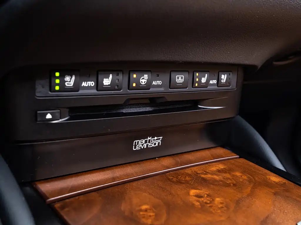 LEXUS ES 2022