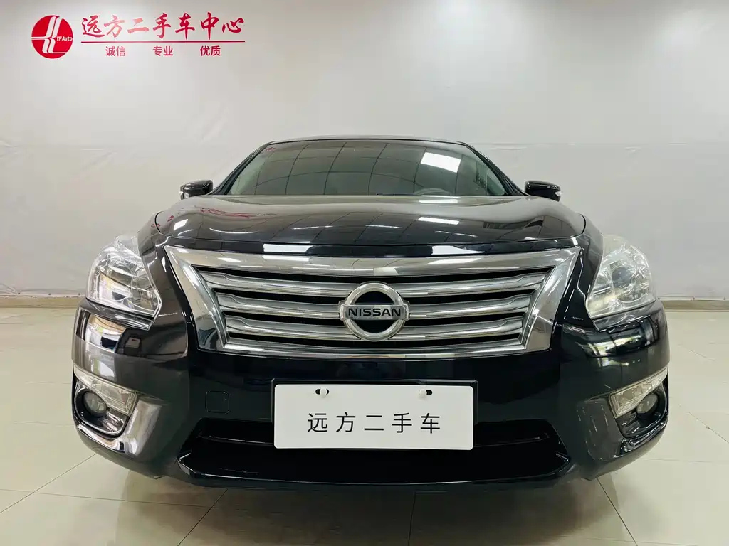 NISSAN TEANA 2015