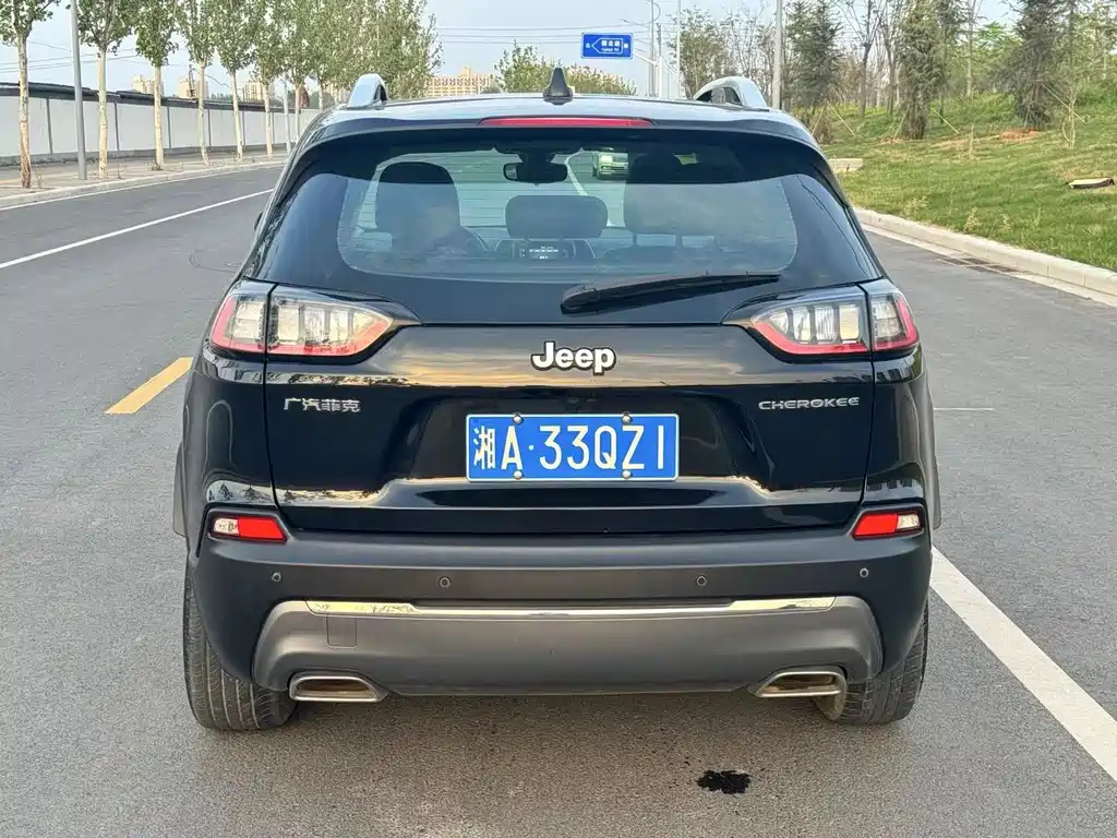 JEEP CHEROKEE 2021