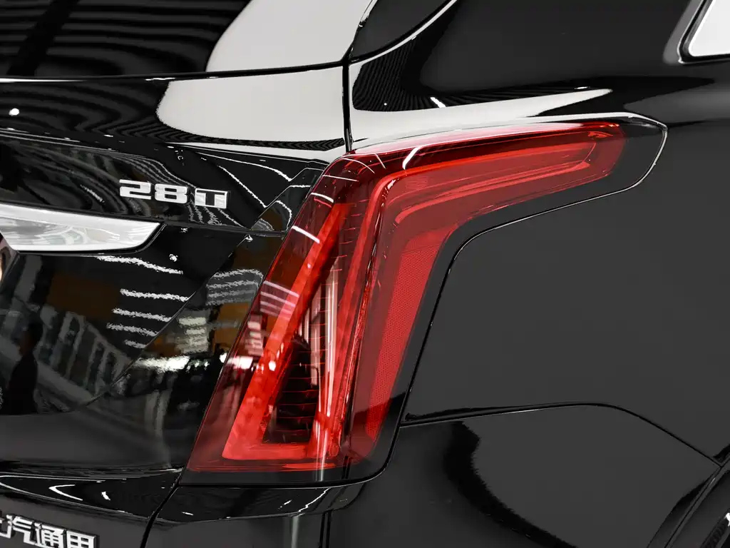 CADILLAC XT5 2021