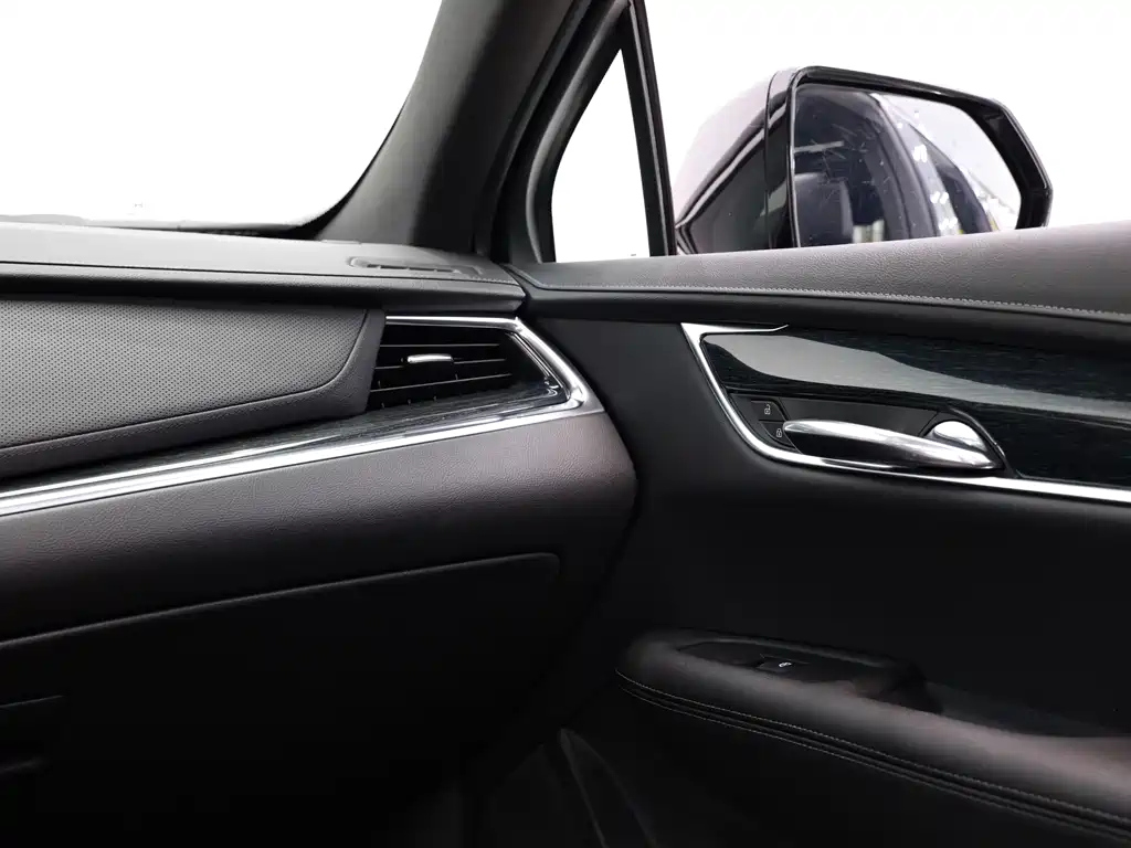 CADILLAC XT5 2021