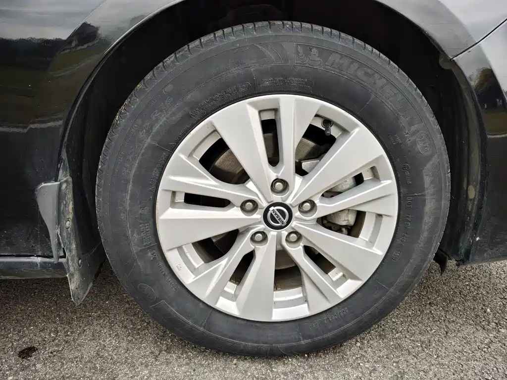 NISSAN TEANA 2019