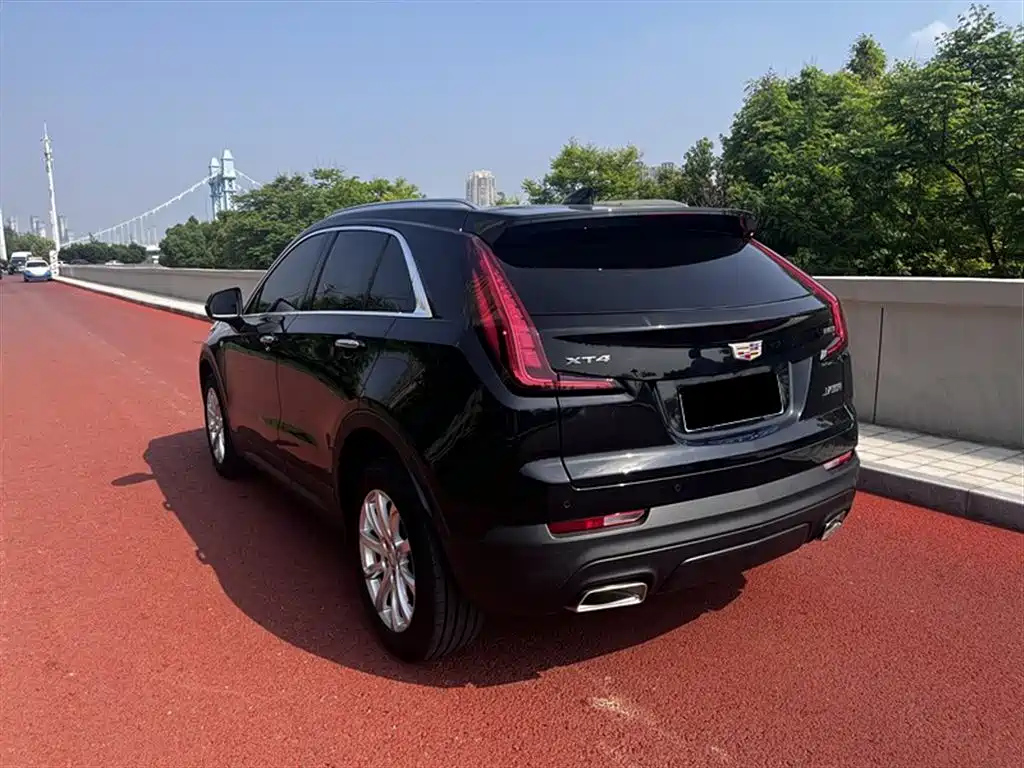 CADILLAC XT4 2022