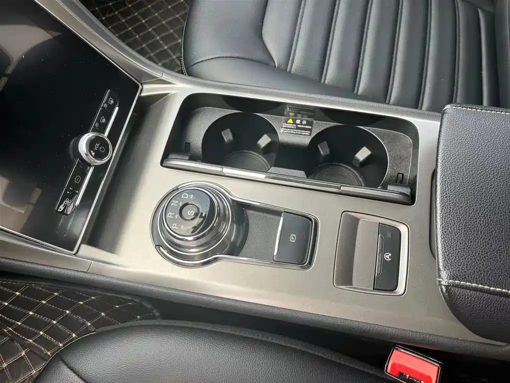 FORD MONDEO 2021