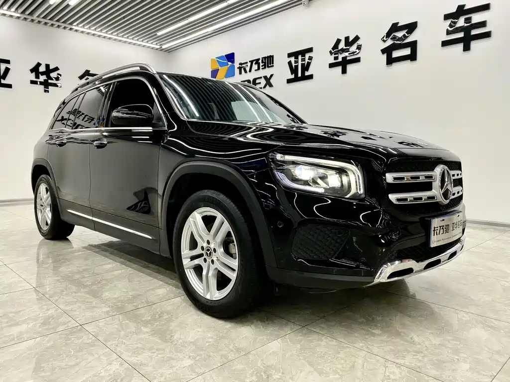 MERCEDES BENZ GLB 2021