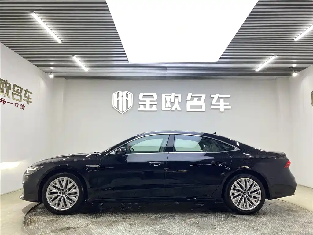 AUDI A7L 2024