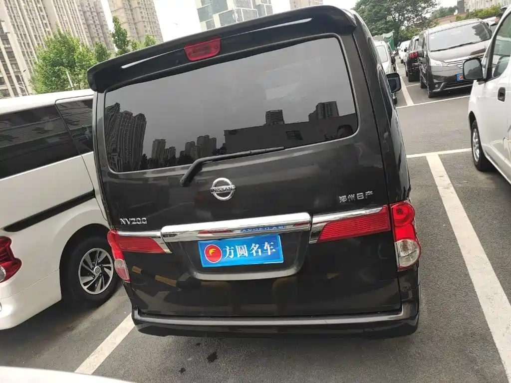 NISSAN NV200 2020