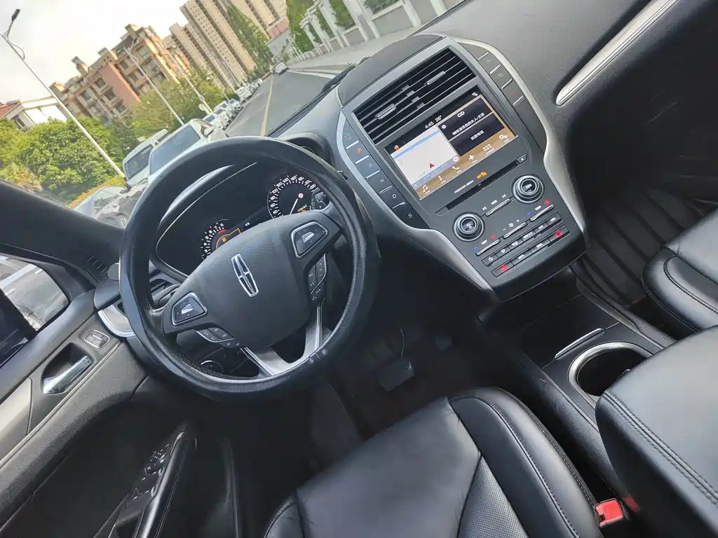 LINCOLN MKC 2018