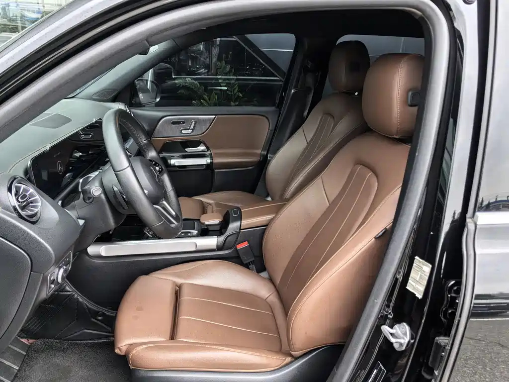 MERCEDES BENZ GLB 2021