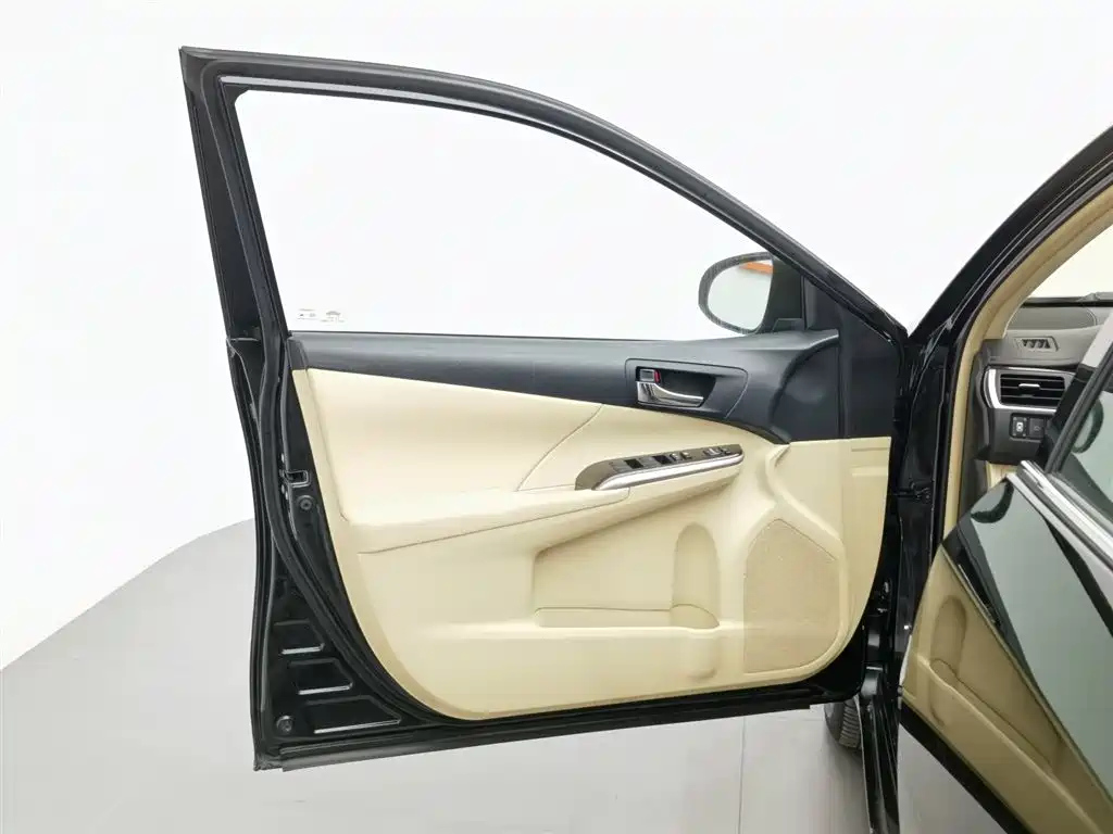 TOYOTA CAMRY 2017