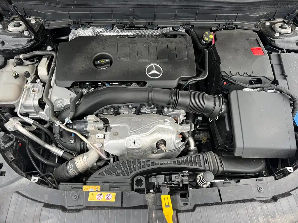 MERCEDES BENZ GLB 2022