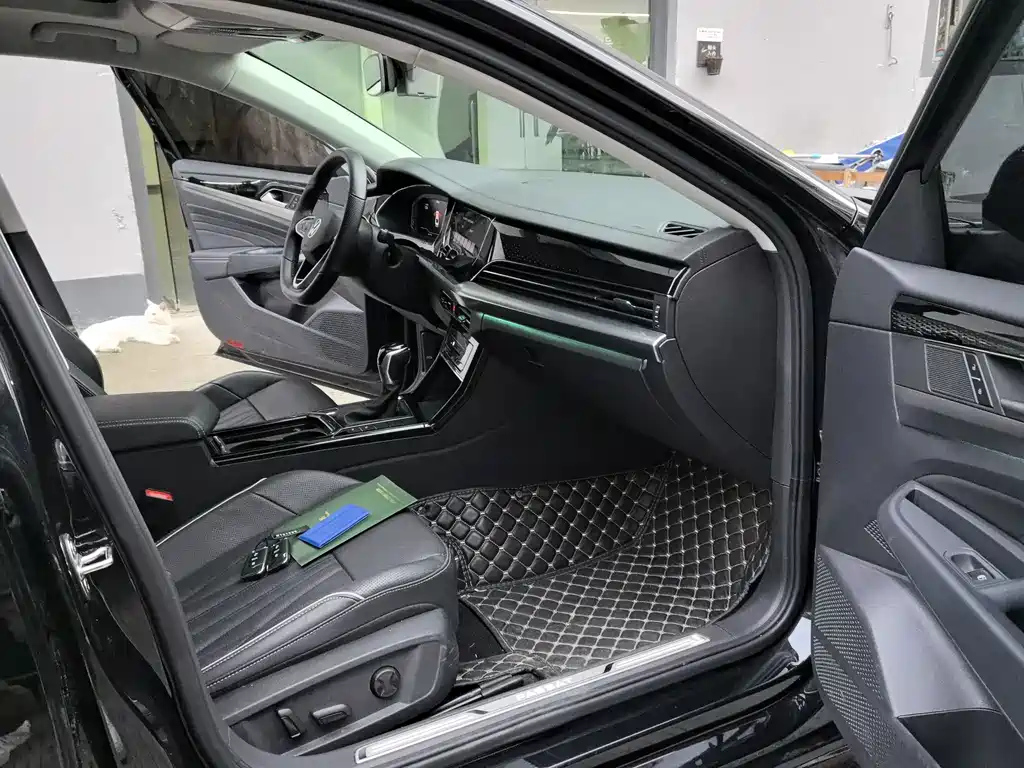 VOLKSWAGEN PASSAT 2022