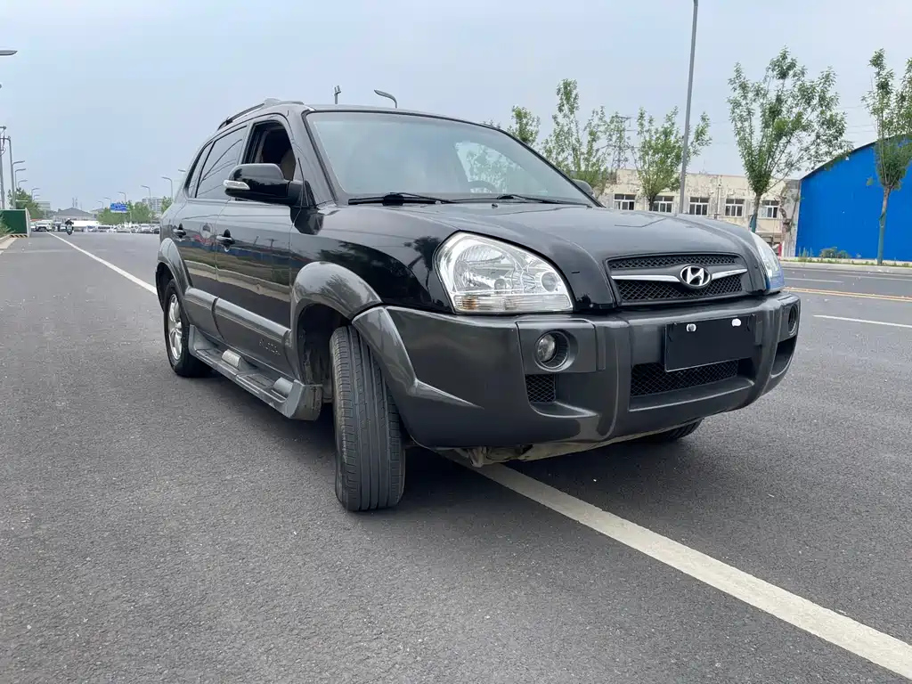 HYUNDAI TUCSON 2010