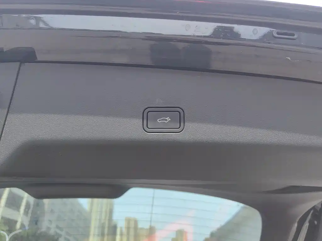 GEELY AUTO MONJARO 2022