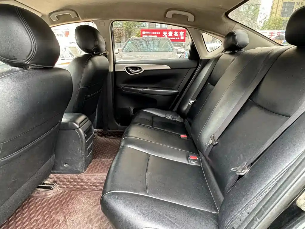 NISSAN SYLPHY 2019