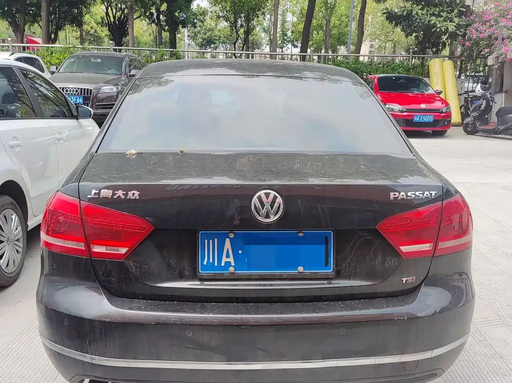 VOLKSWAGEN PASSAT 2014