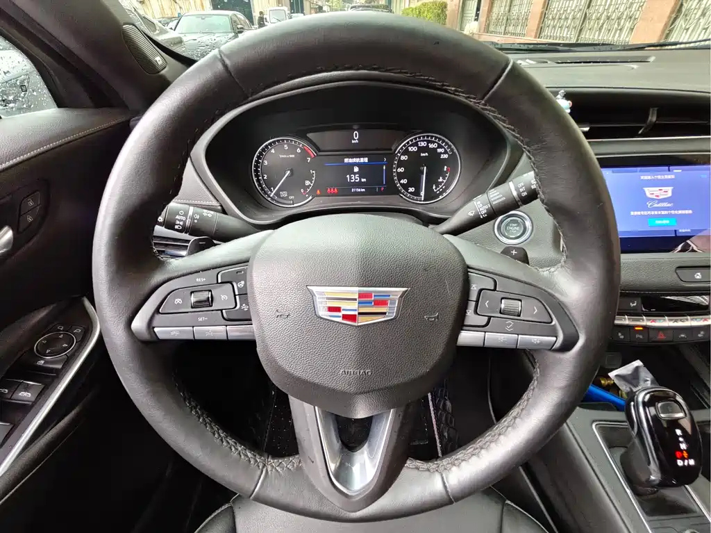 CADILLAC XT4 2022