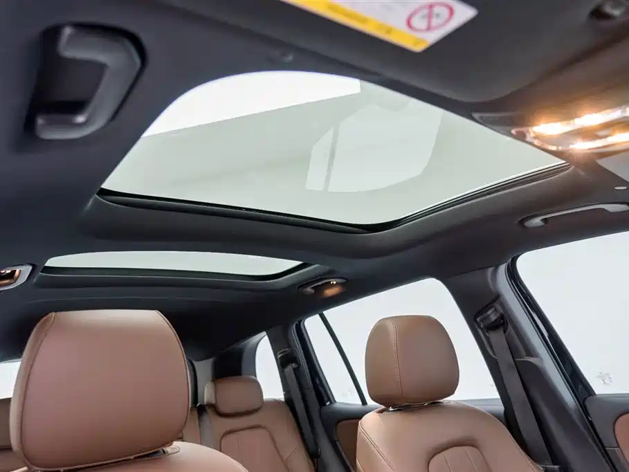 MERCEDES BENZ GLB 2022