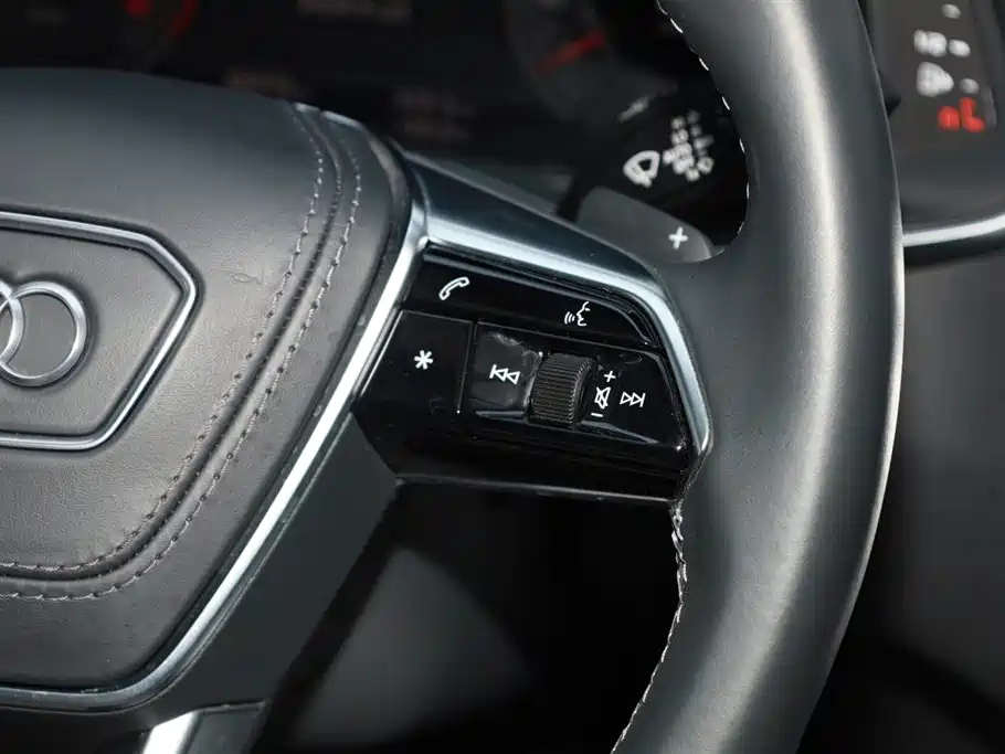 AUDI A6L 2023