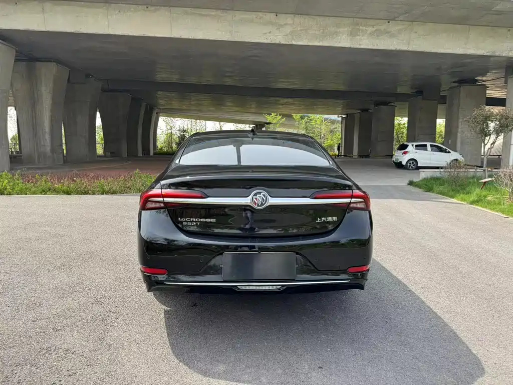 BUICK LACROSSE 2022